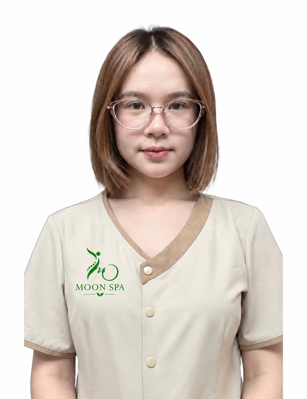 Quỳnh Như tại Moon Spa
